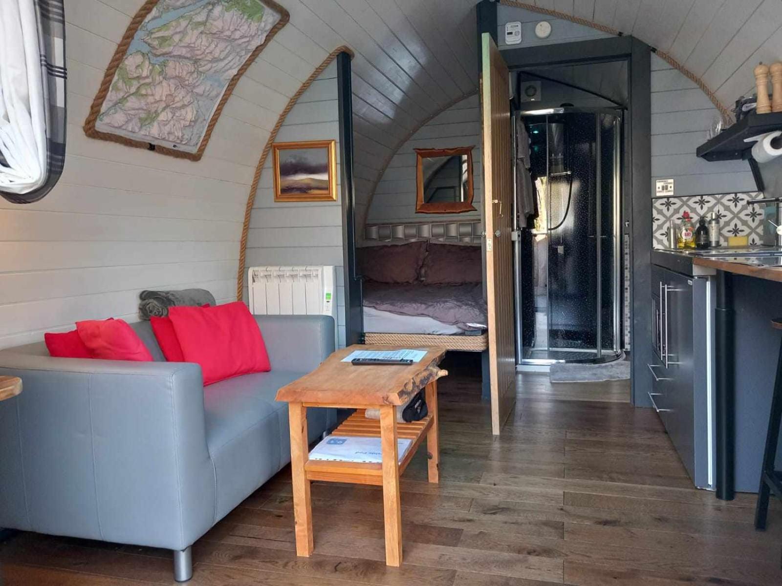 Riverside Pod, West Highland Way Holidays Кинлохлевън Екстериор снимка
