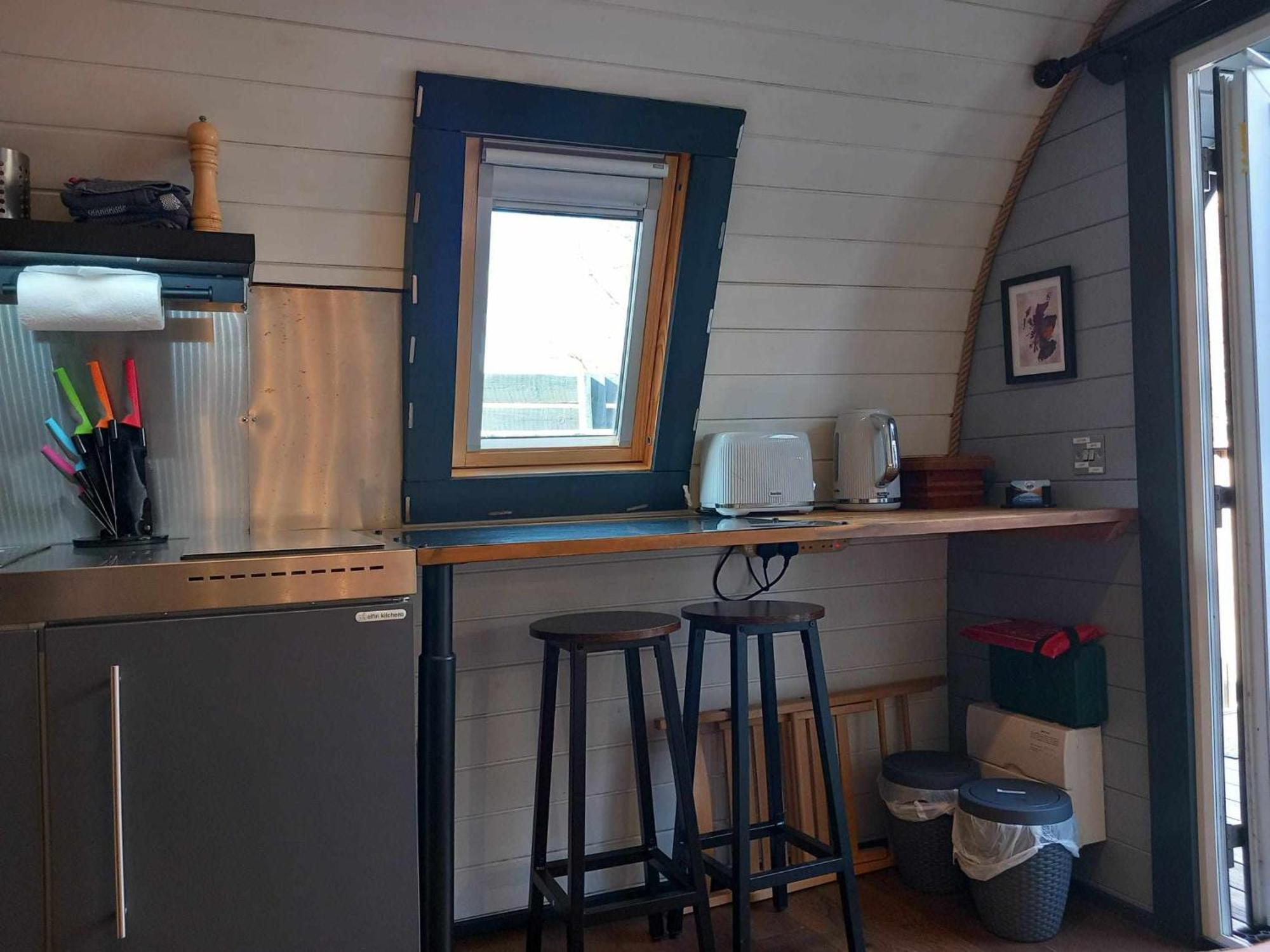 Riverside Pod, West Highland Way Holidays Кинлохлевън Екстериор снимка