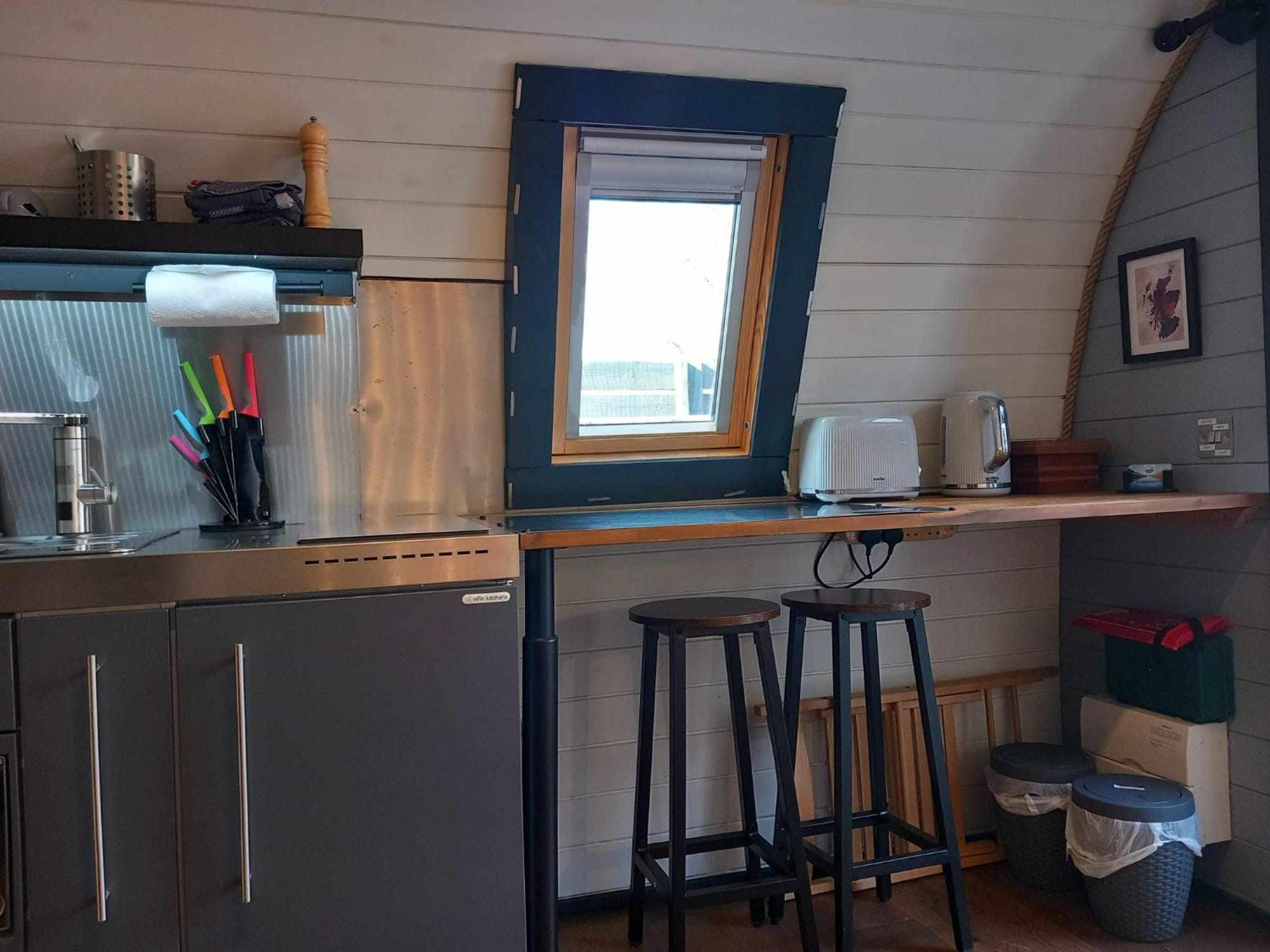 Riverside Pod, West Highland Way Holidays Кинлохлевън Екстериор снимка