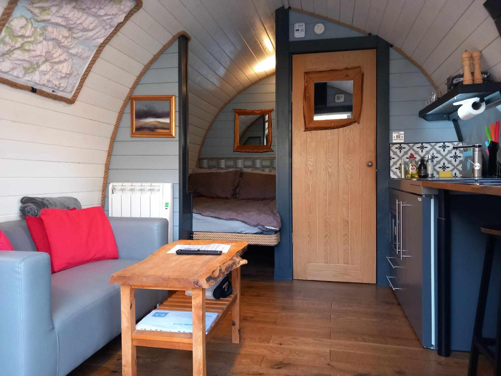 Riverside Pod, West Highland Way Holidays Кинлохлевън Екстериор снимка