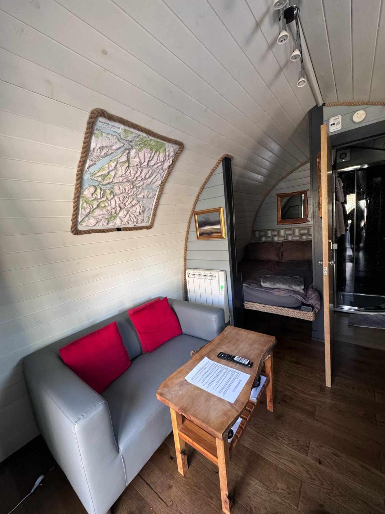 Riverside Pod, West Highland Way Holidays Кинлохлевън Екстериор снимка